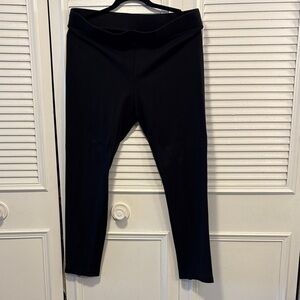 Cabi Black Stretch Leggings with Zipper Detail at Ankles